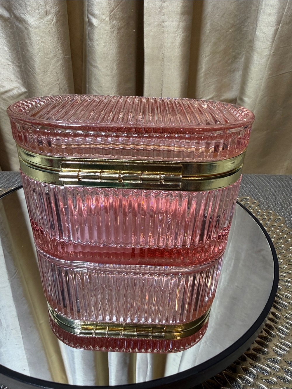 Pink Glass Oval Trinket Box Gold Trim Hinged Lid Jewelry Storage - Picture 3 of 7